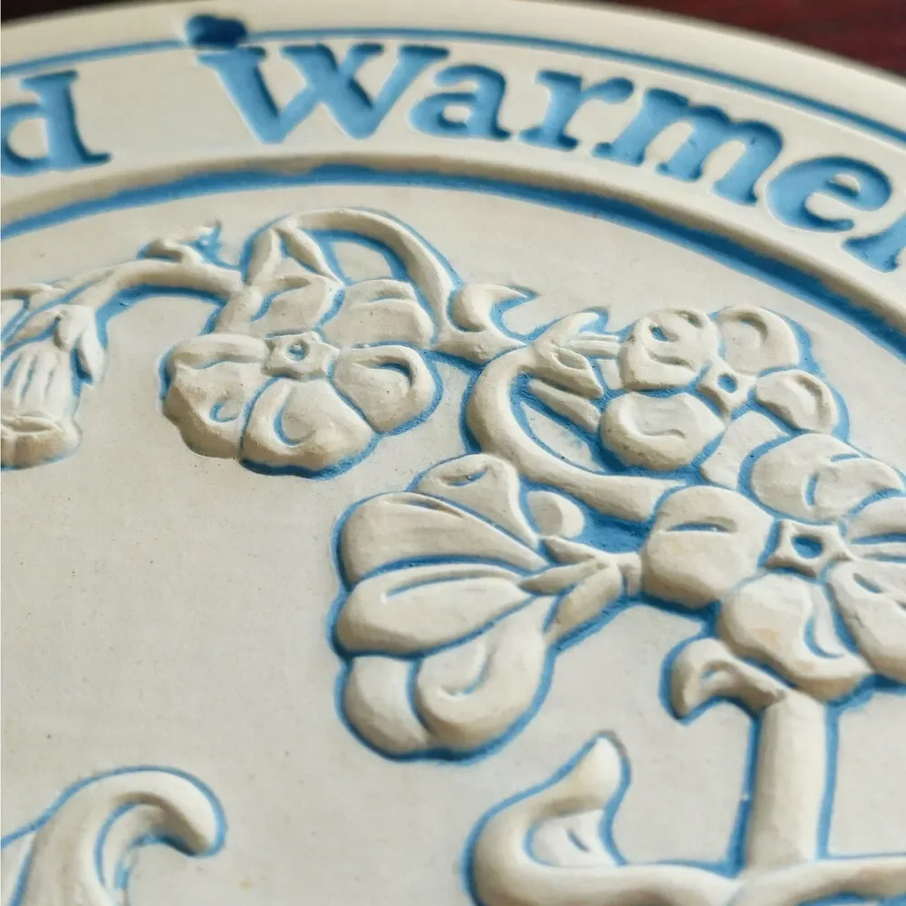Vintage Stoneware Bread Warmer Trivet | 1980s Lynn Wilk Handcrafted Pottery